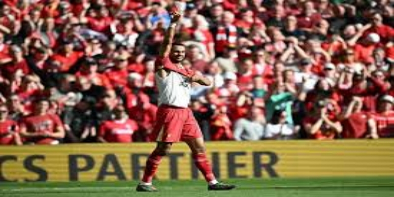 斯洛特首夺英超冠军：多宝体育解析其从赛季初构建的夺冠逻辑 -多宝体育