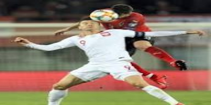 淘汰赛前景与争议判罚-多宝体育