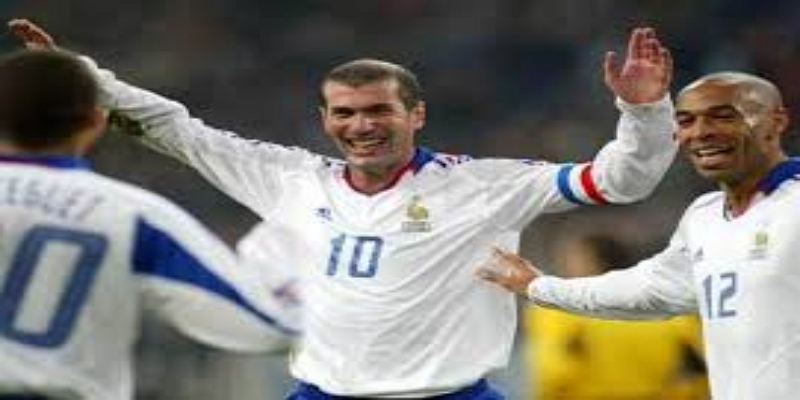 高卢雄鸡的黄金一代集体复出 -多宝体育